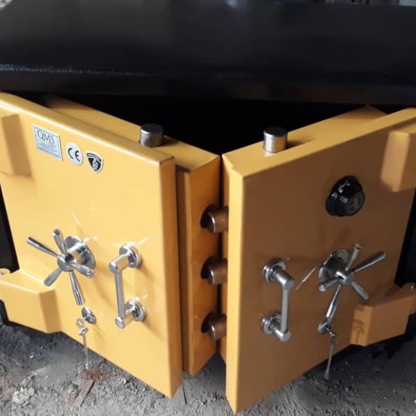 گاوصندوق زیر ویترینی طلافروشی گنجینه 120